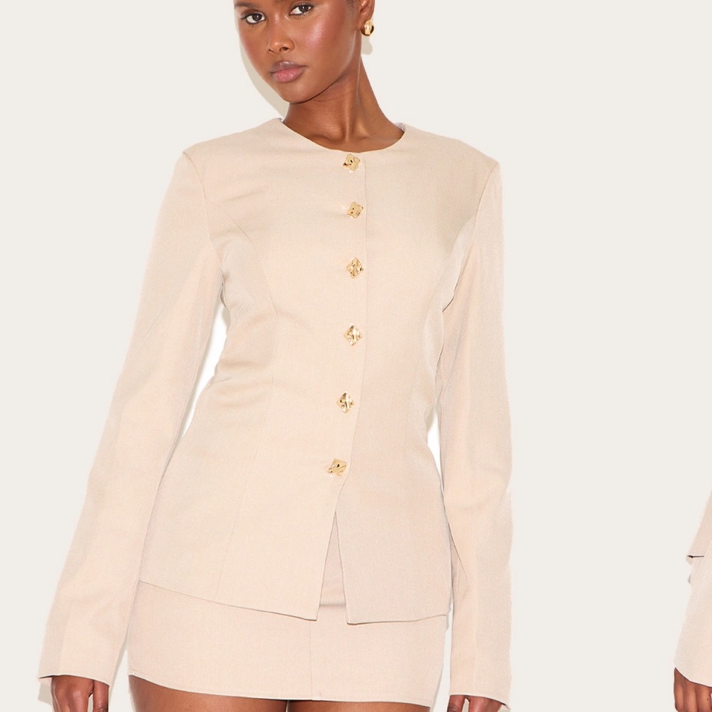 Cream Blazer with mini skirt - Set